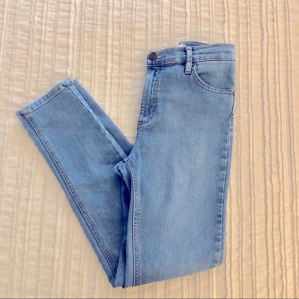 Free People Hi-Rise Light Wash Skinny Jean Jegging - Picture 3 of 9